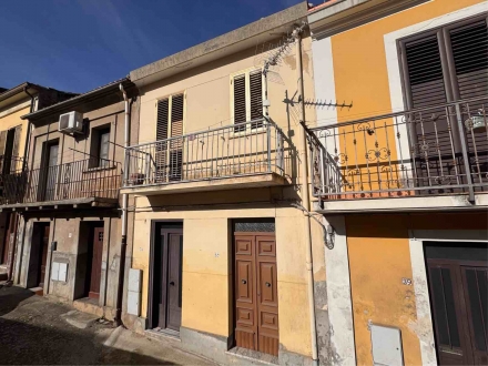 Fabbricato Indipendente zona uscita Autostradale